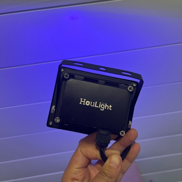 UV Light Houlight (Used Once) - Picture 5 of 7